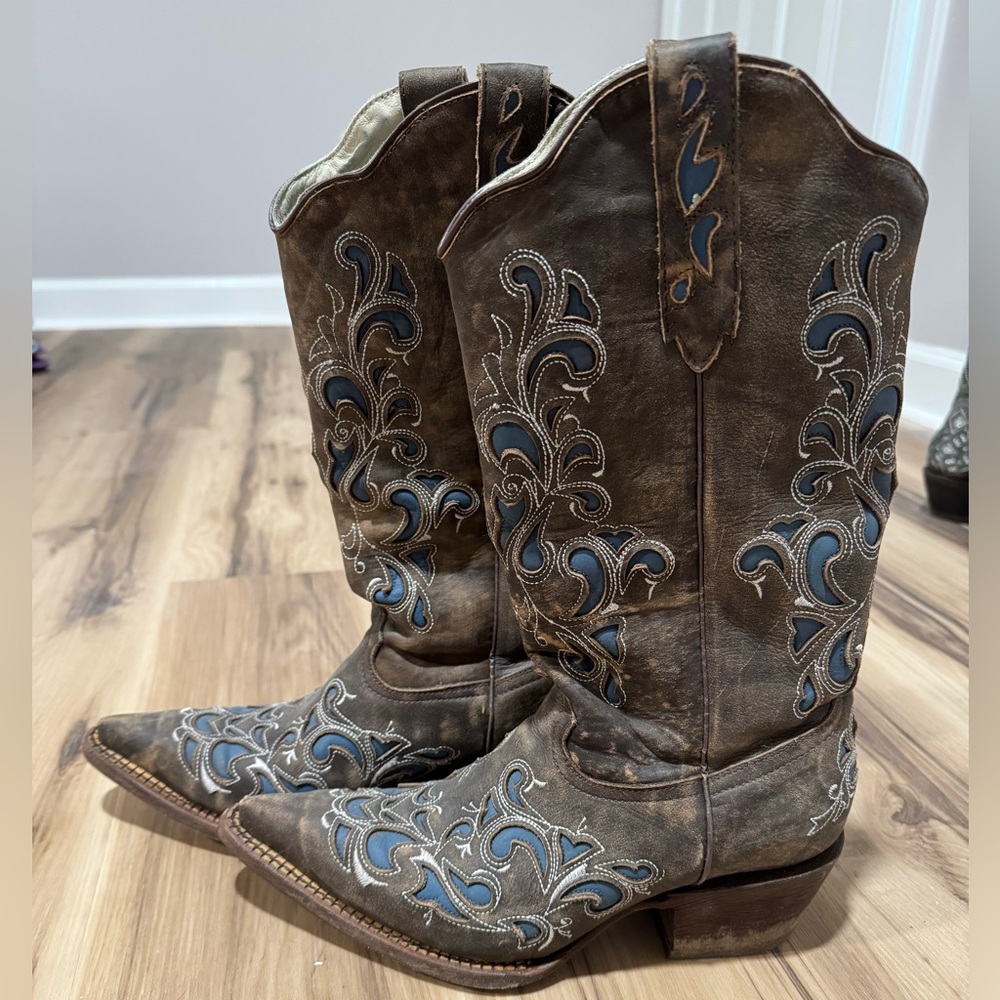 JB Dillon cowgirl boots. Size 8